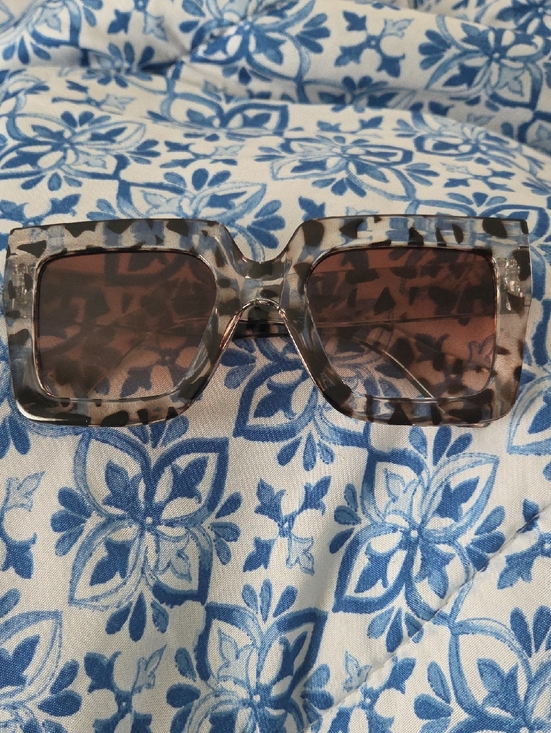Accessories - Clear Gray Tortoiseshell Square Sunglasses with Brown Lenses